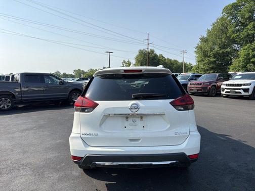 Glacier White 2018 Nissan Rogue SV