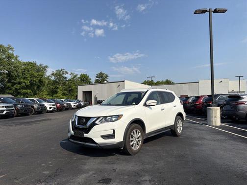 Glacier White 2018 Nissan Rogue SV