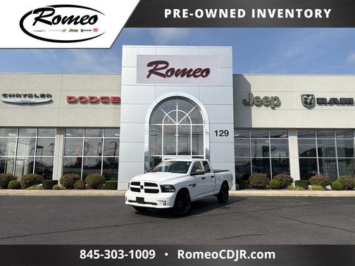 Bright White Clearcoat 2019 RAM 1500 Express