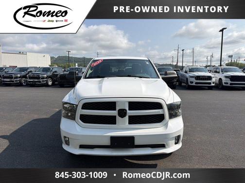 Bright White Clearcoat 2019 RAM 1500 Express