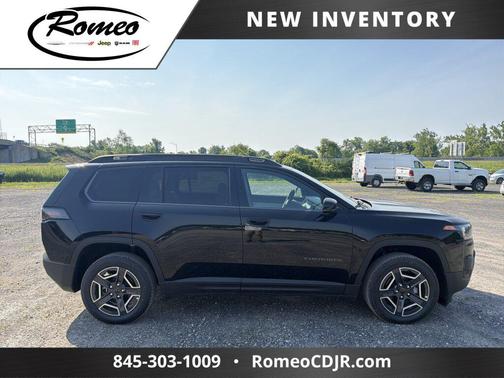 Diamond Black Crystal Pearlcoat 2026 Jeep Cherokee Limited