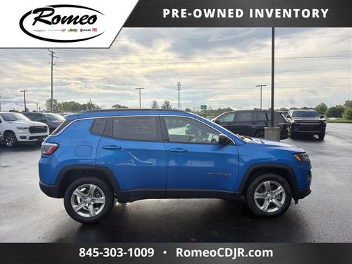 Hydro Blue Pearlcoat 2024 Jeep Compass Latitude