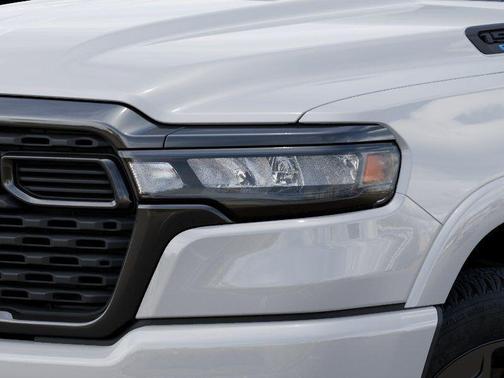 Bright White Clearcoat 2026 RAM 1500 Big Horn/Lone Star