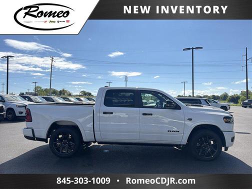 Bright White Clearcoat 2027 RAM 1500 Laramie