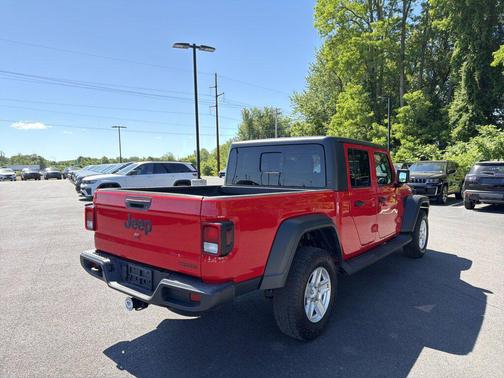 Firecracker Red Clearcoat 2020 Jeep Gladiator Sport S