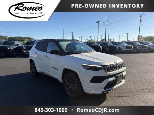 Bright White Clearcoat 2024 Jeep Compass Limited 4x4