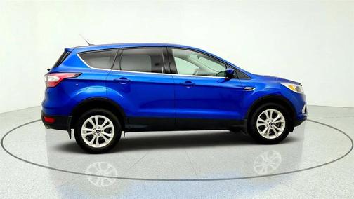 Lightning Blue Metallic 2017 Ford Escape SE