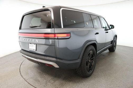 2023 Rivian R1S Adventure Dual-Motor Standard Pack