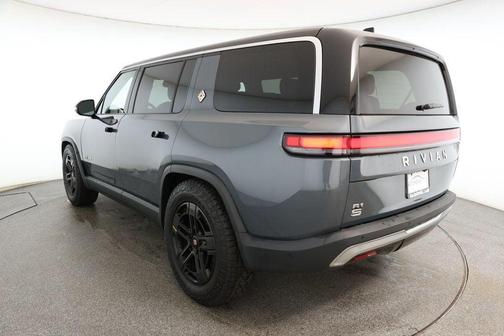 2023 Rivian R1S Adventure Dual-Motor Standard Pack