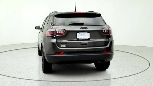 Granite Crystal Metallic Clearcoat 2022 Jeep Compass Latitude