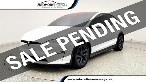 Pearl White Multi-Coat 2022 Tesla Model X AWD w/ Falcon Wing Doors & Panoramic Windshield