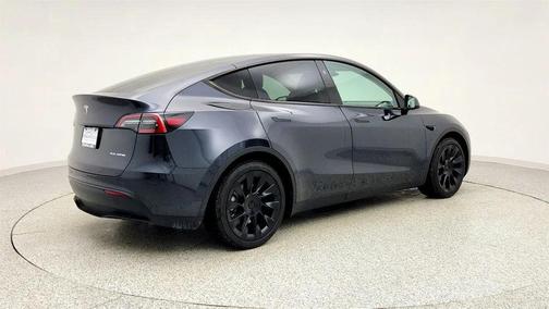 2025 Tesla Model Y Long Range Dual Motor All-Wheel Drive