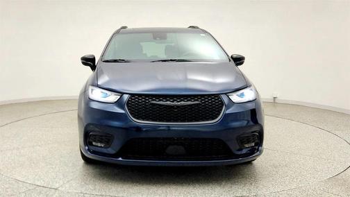 Fathom Blue Pearlcoat 2025 Chrysler Pacifica Limited