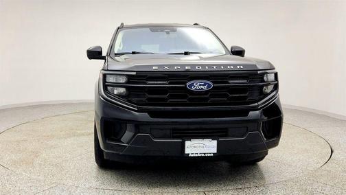 2025 Ford Expedition Max Active 4x2