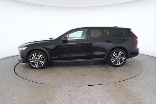 2023 Volvo V60 Cross Country Polestar