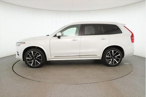 2024 Volvo XC90 B6 Ultimate Bright Theme 7-Seater
