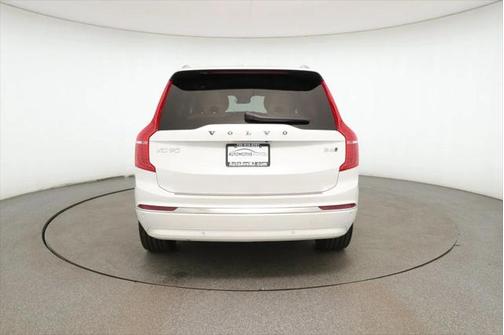 2024 Volvo XC90 B6 Ultimate Bright Theme 7-Seater