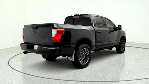 Super Black 2021 Nissan Titan SV