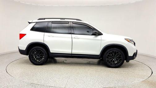 Platinum White Pearl 2021 Honda Passport AWD Elite
