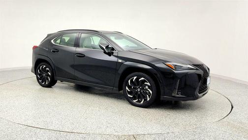 2025 Lexus UX 300h F SPORT Design