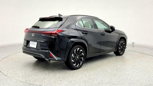 2025 Lexus UX 300h F SPORT Design