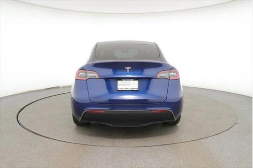2021 Tesla Model Y Standard Range Rear-Wheel Drive