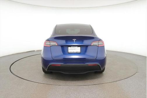 2021 Tesla Model Y Standard Range Rear-Wheel Drive