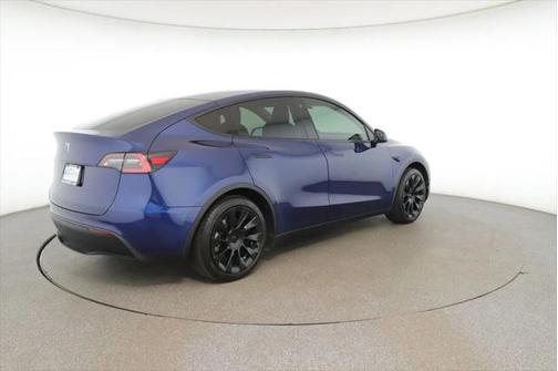 2021 Tesla Model Y Standard Range Rear-Wheel Drive