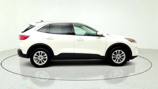 STAR WHITE METALLIC TRI-COAT 2020 Ford Escape SE