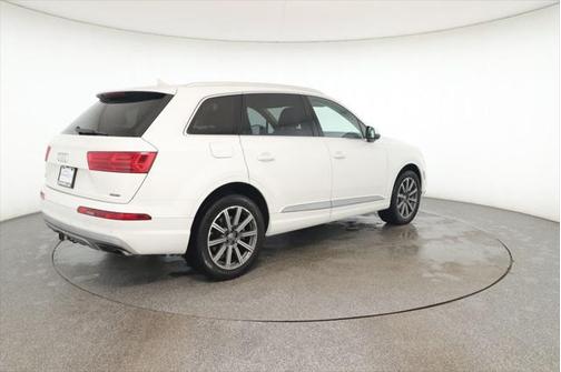 2019 Audi Q7 45 Premium Plus