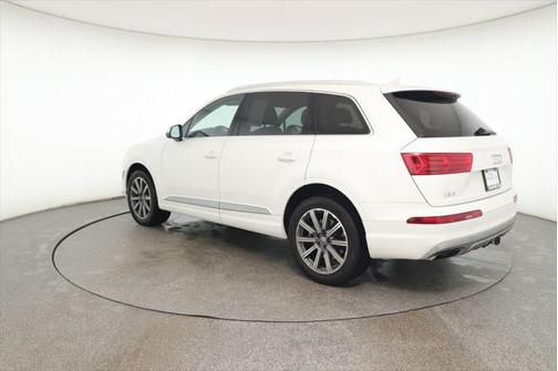 2019 Audi Q7 45 Premium Plus