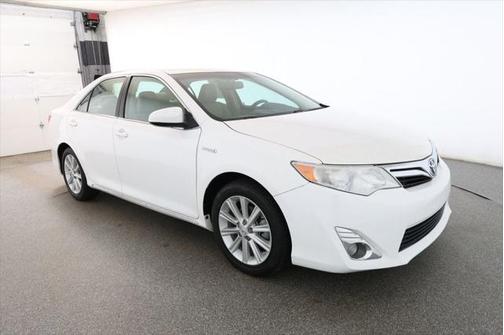 2014 Toyota Camry Hybrid XLE