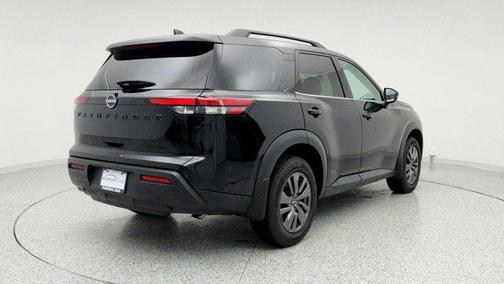2022 Nissan Pathfinder SV 4WD