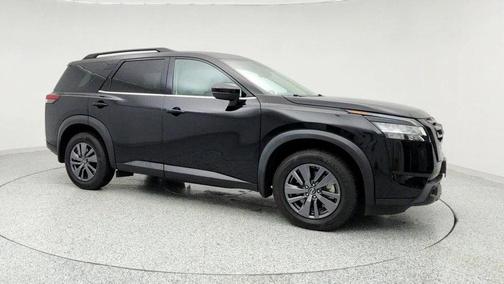 2022 Nissan Pathfinder SV 4WD