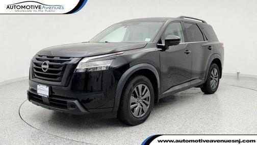 2022 Nissan Pathfinder SV 4WD