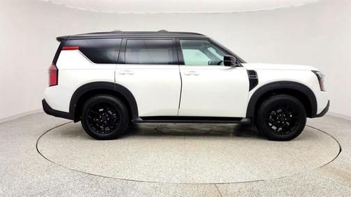 2025 Nissan Armada PRO-4X 4WD
