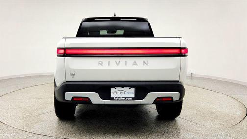 2024 Rivian R1T Adventure Performance Dual-Motor Large Pack with 20'' Wheels