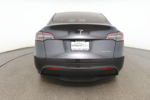 2024 Tesla Model Y Long Range Dual Motor All-Wheel Drive