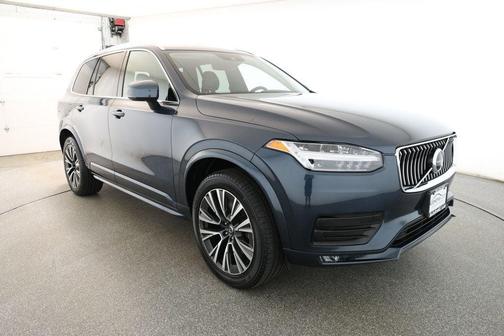 2020 Volvo XC90 T5 Momentum