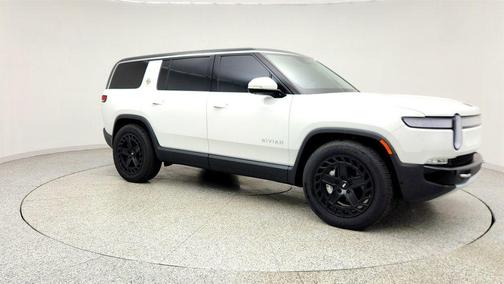 Glacier White 2024 Rivian R1S Adventure Dual-Motor Standard+ Pack w/ 22'' Sport Wheels