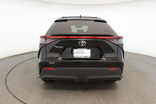 2025 Toyota bZ4X XLE