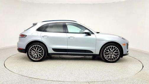 2020 Porsche Macan AWD with Premium Package Plus & 21'' RS Spyder Design Wheels