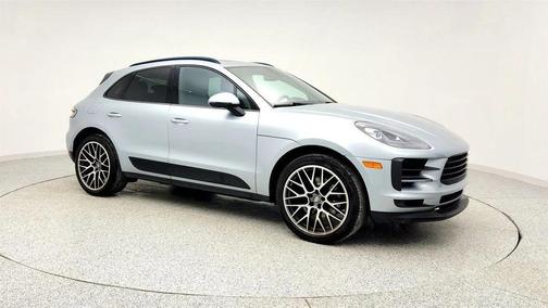 2020 Porsche Macan AWD with Premium Package Plus & 21'' RS Spyder Design Wheels