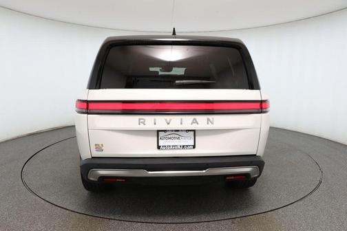2024 Rivian R1S Adventure Quad Motor Large Pack