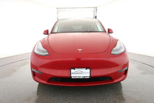 2022 Tesla Model Y Long Range Dual Motor All-Wheel Drive