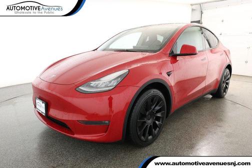2022 Tesla Model Y Long Range Dual Motor All-Wheel Drive