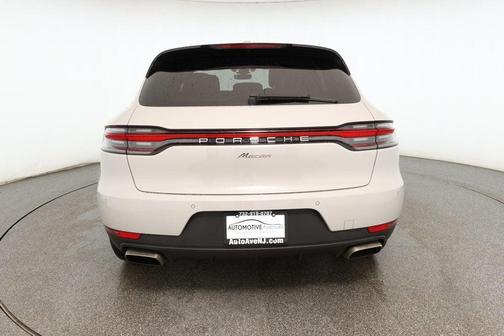 2021 Porsche Macan AWD