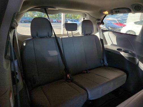 2019 Toyota Sienna XLE Premium
