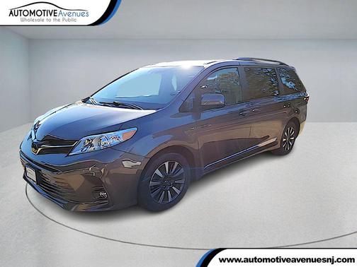 2019 Toyota Sienna XLE Premium