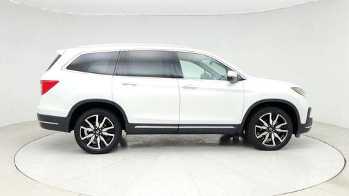 2022 Honda Pilot Touring 8-Passenger